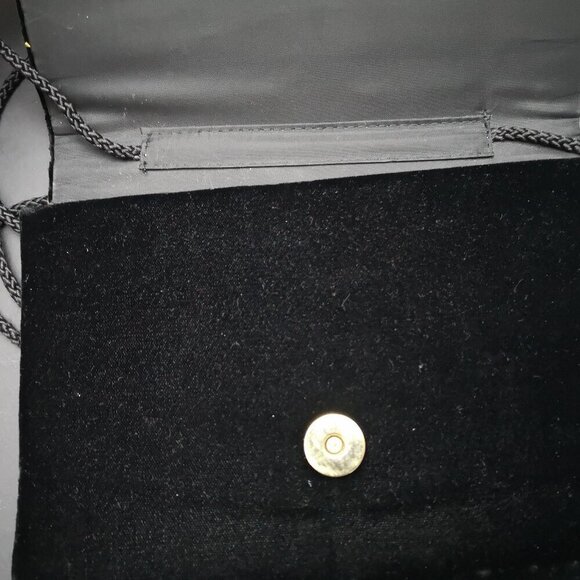 Heys International Canada Black Velvet Magnetic Closure Evening / Crossbody Bag - Picture 5 of 7